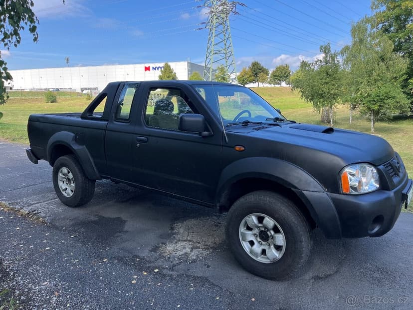 Navara D22 offroad 4x4