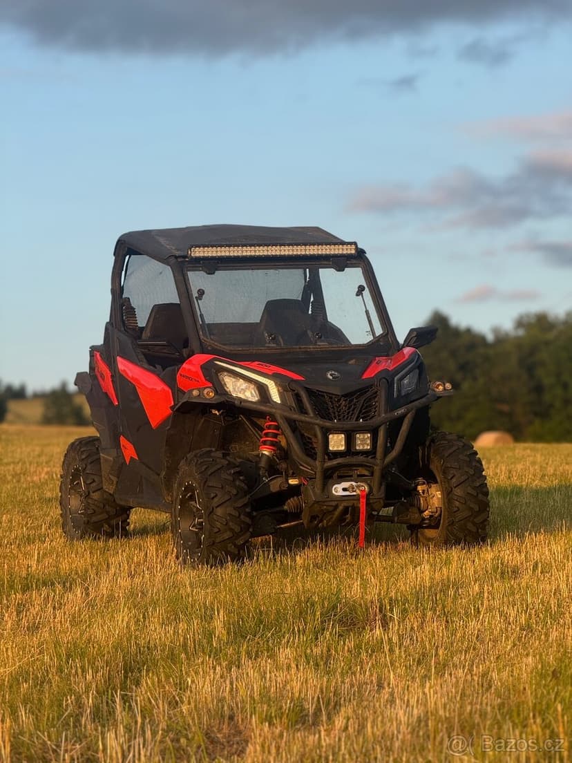 CAN-AM Maverick trail 800 DPS