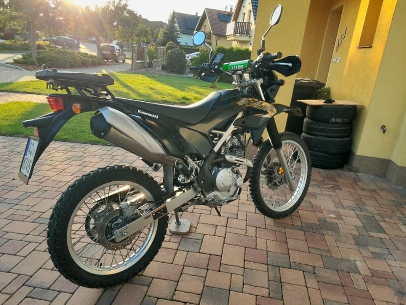 Kawasaki KLX 230, r. v. 2020, nová v ČR, top stav