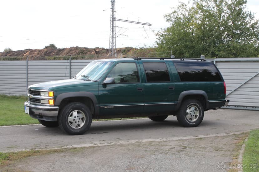 1995 Chevrolet Suburban 4WD 5.7 V8