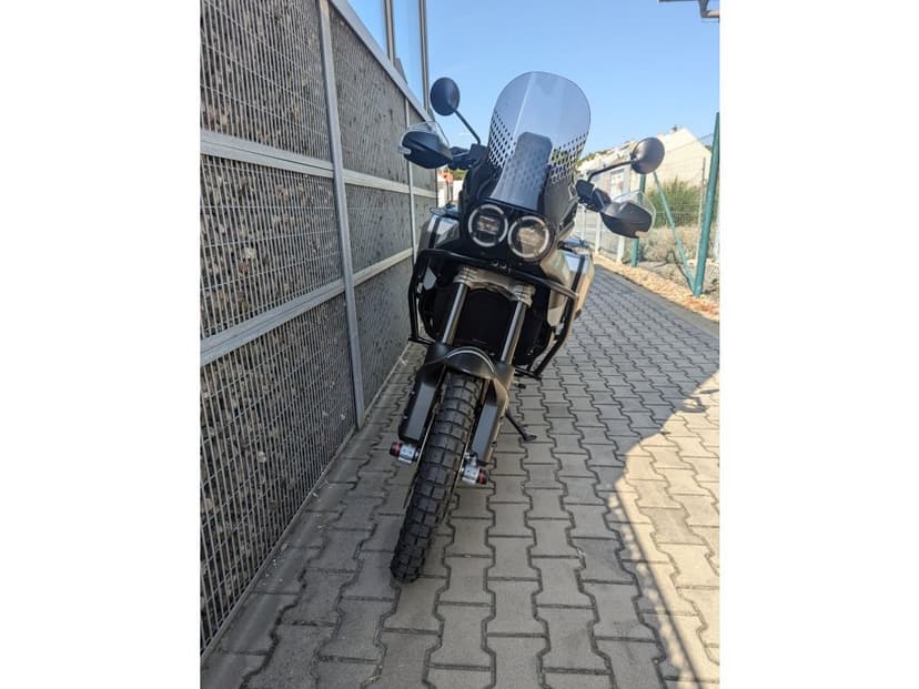 Ducati DesertX s cestovní výbavou sleva 150.000