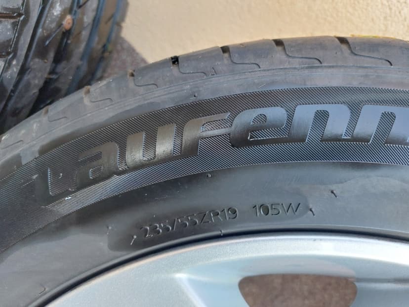 Original ALU kola Land Rover Discovery Sport