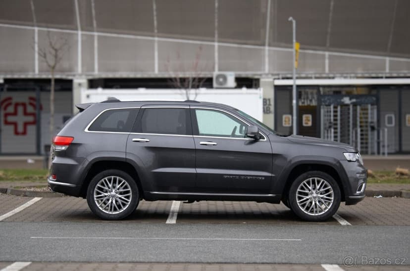 Jeep Grand Cherokee 3.0L / V6 / 184kW / A/T