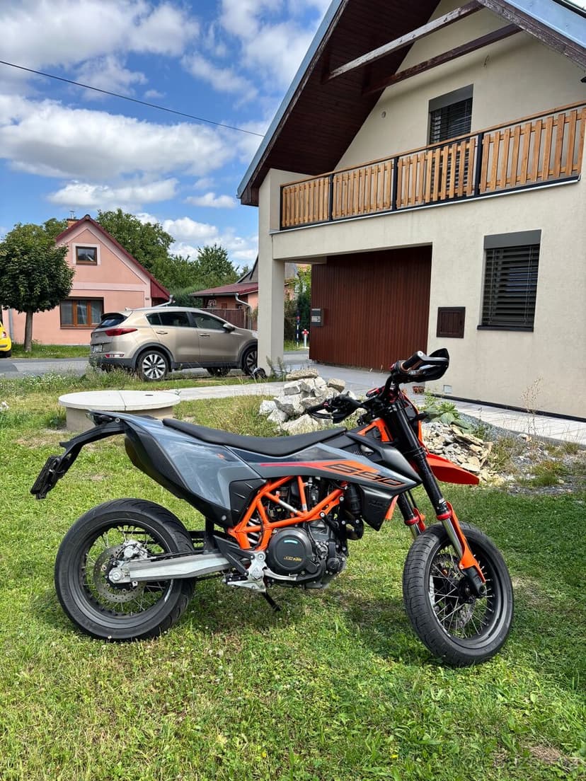 KTM 690 SMC R 2022