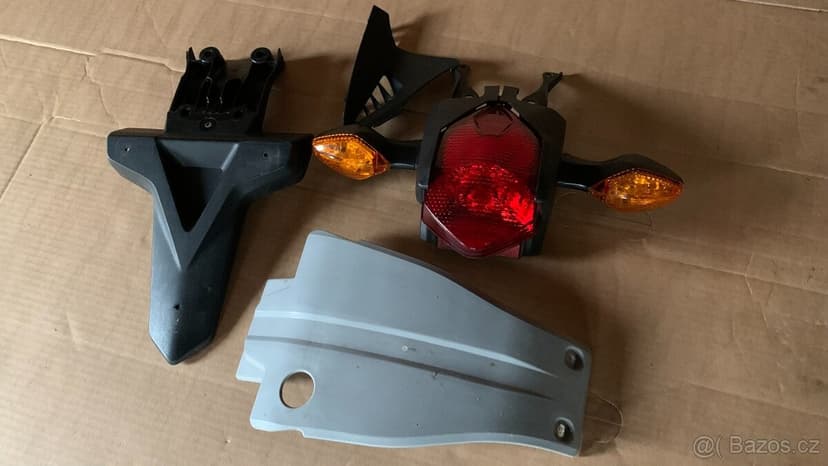 Honda CRF 250L nádrž, zad.světlo, blatník, blinkry
