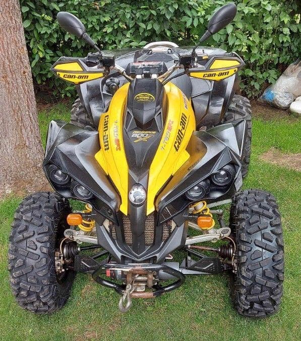 Čtyřkolka Can am bombardier