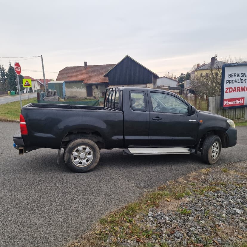 Toyotta Hilux Extra Cup