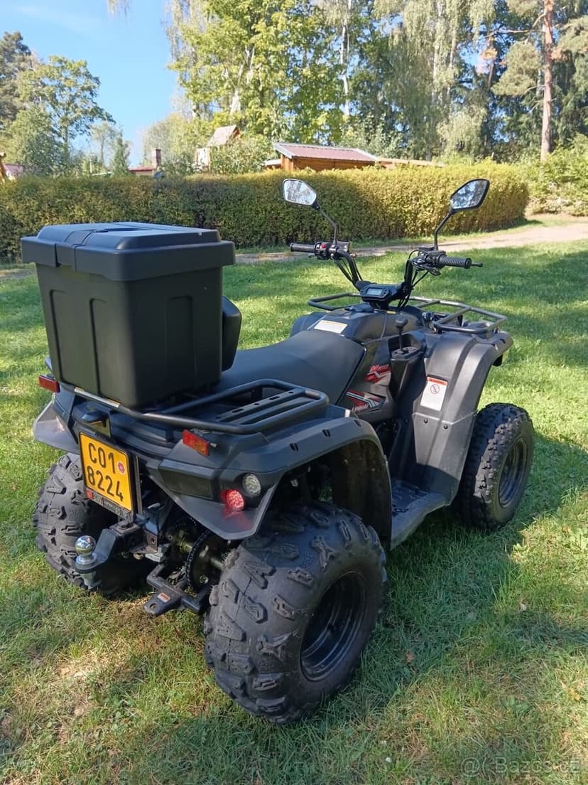 Čtyřkolka Linhai M210