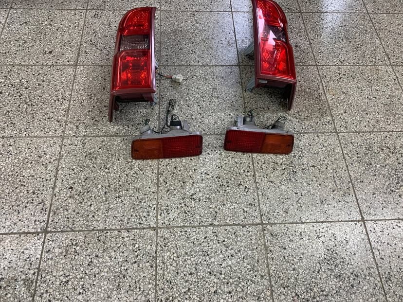 Nissan patrol gu4.Narazniky a zbyle dily