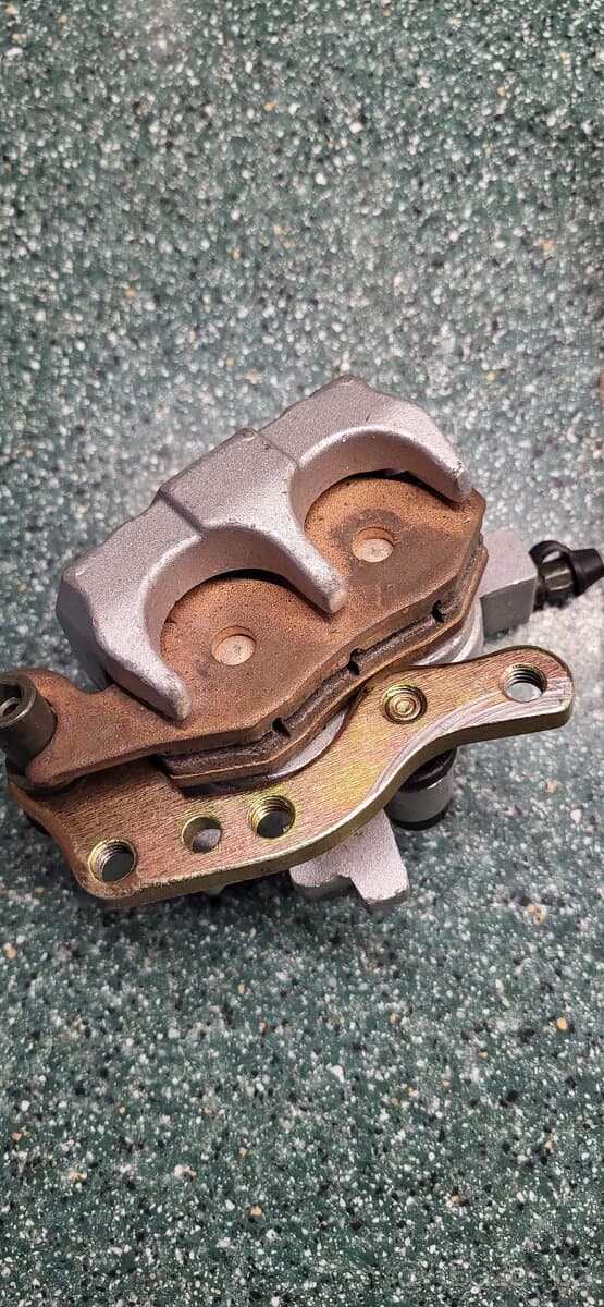 Suzuki LTR 450  - nové přední brzdy