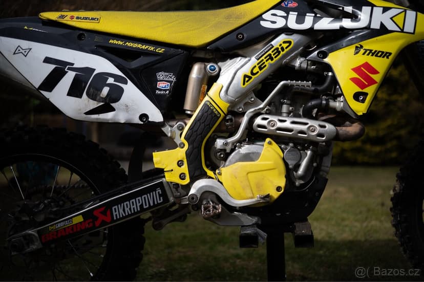 Suzuki RMZ 450 2017 – Ohlins podvozek