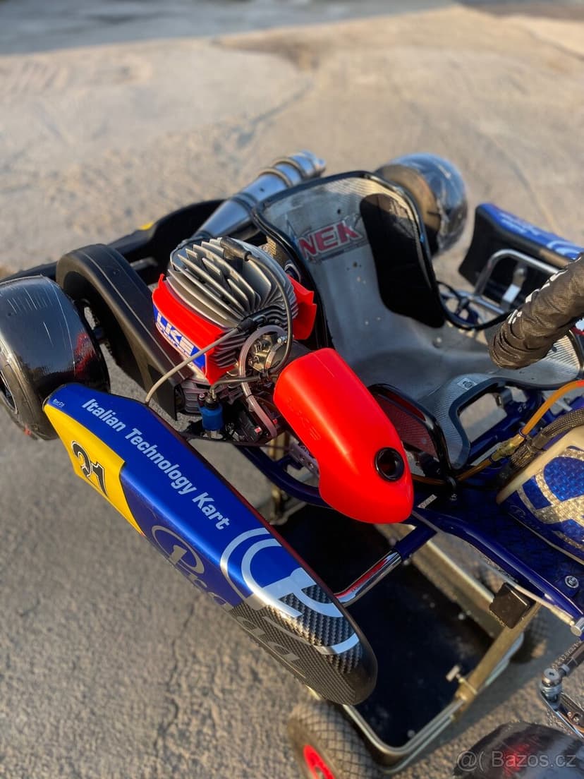 Motokára Praga dětská