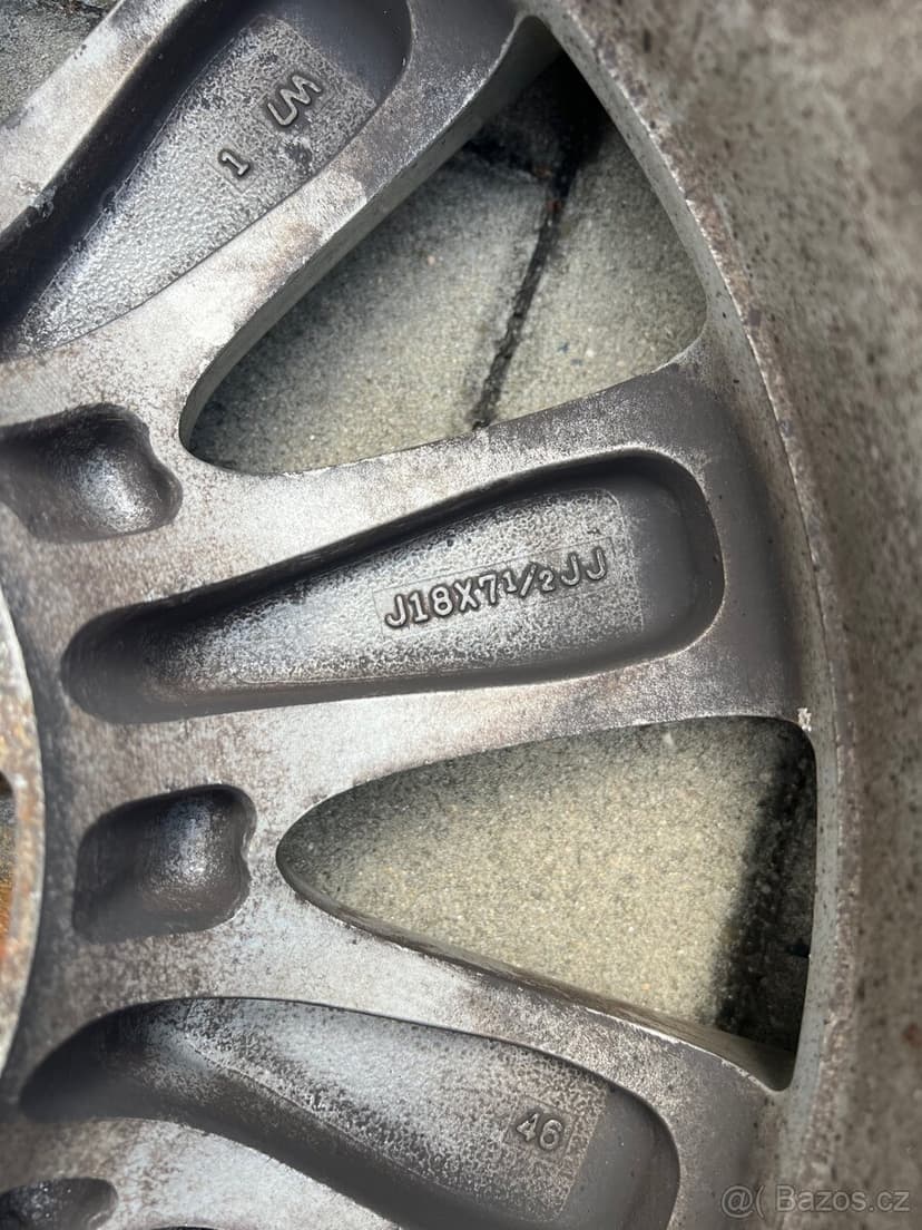 ALU disky originál Mitsubishi Pajero 18