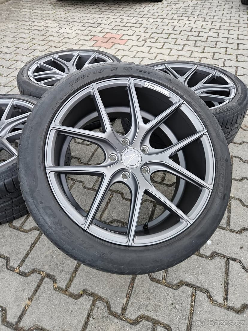 ALU Z-Performance 5x120 Pirelli 255/40/19 - Top -