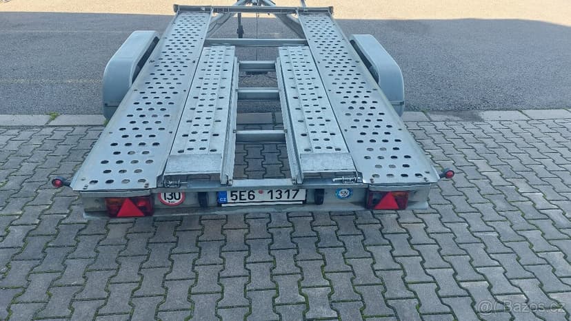 přepravník na auta Agados Puma