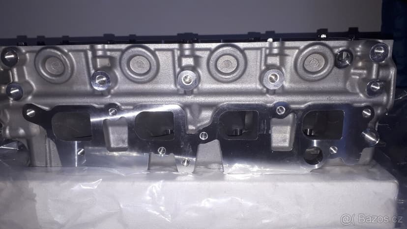 Nissan navara YD25...R51 Kompletni hlava NOVÁ