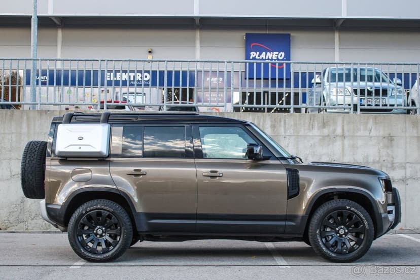 Land Rover Defender 3.0 I6 MHEV A/T AWD EXPEDITION PACK DPH