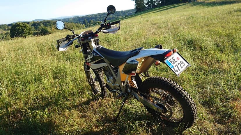 AJP PR4 240 Ultrapassar