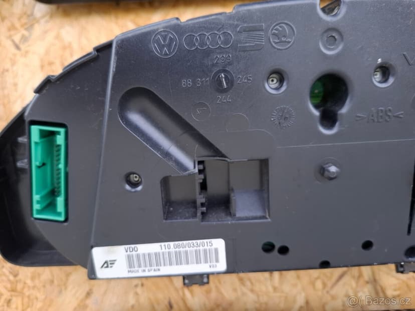 Otáčkoměr, budík, přístrojová deska různé vše v popisku