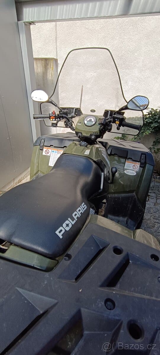 Čtyřkolka Polaris Sportsman 500 HO Forest
