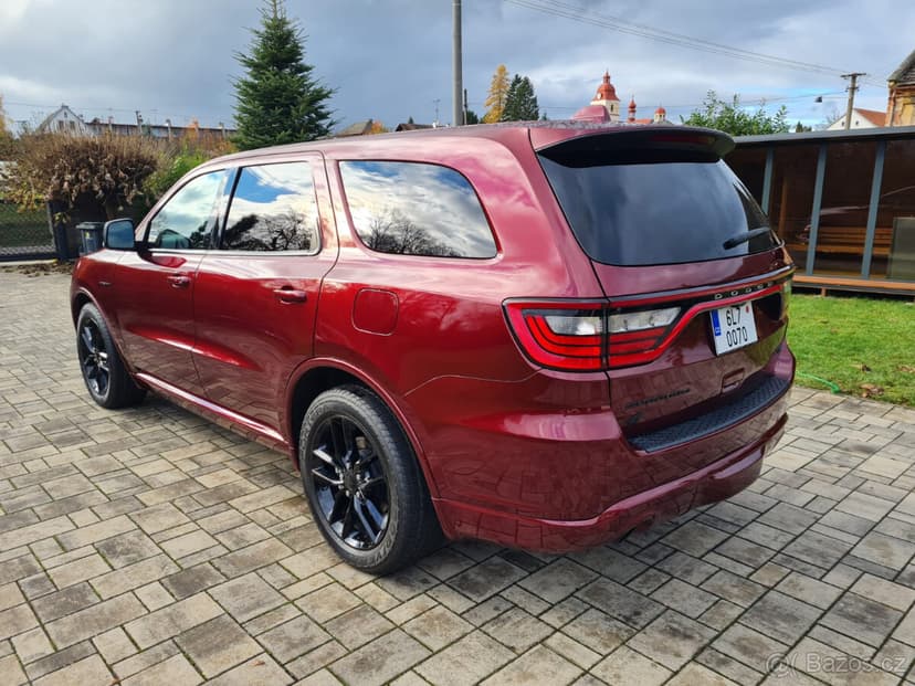 Dodge Durango RT 5,7 V8 AWD, Alcantara, 7 míst, DPH