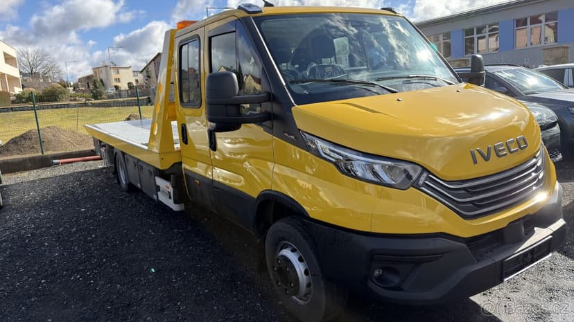 Nové Iveco Daily 72-180 dvojkabina, odtahový speciál, 558km