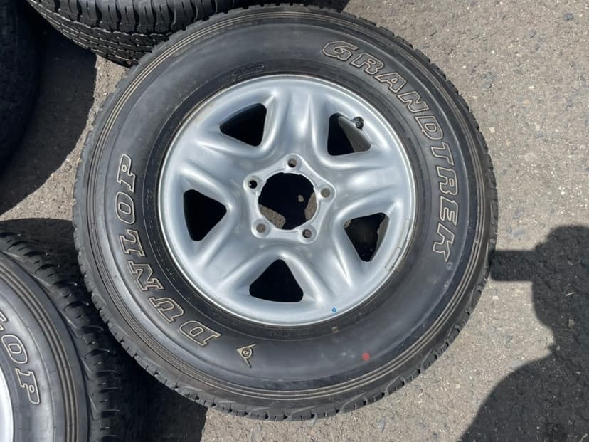 zánovní sada kol TOYOTA LAND CRUISER