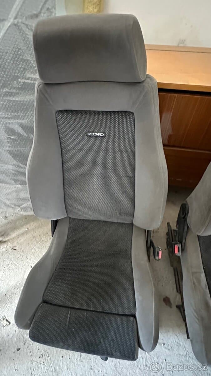 Recaro sedáky Sierra Cosworth
