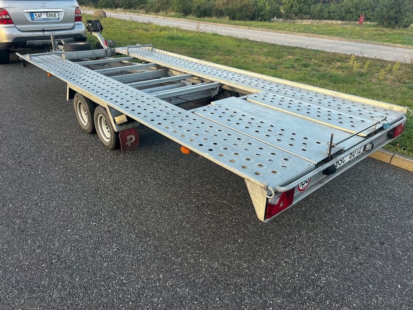 Autopřepravnik Pongratz L-at470