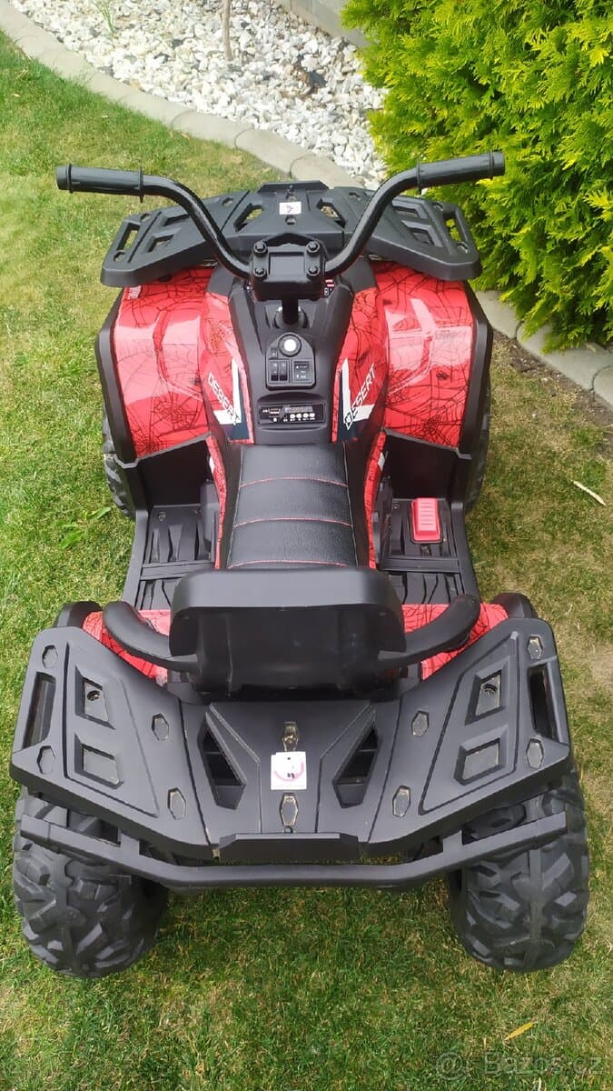 Dětská čtyřkolka