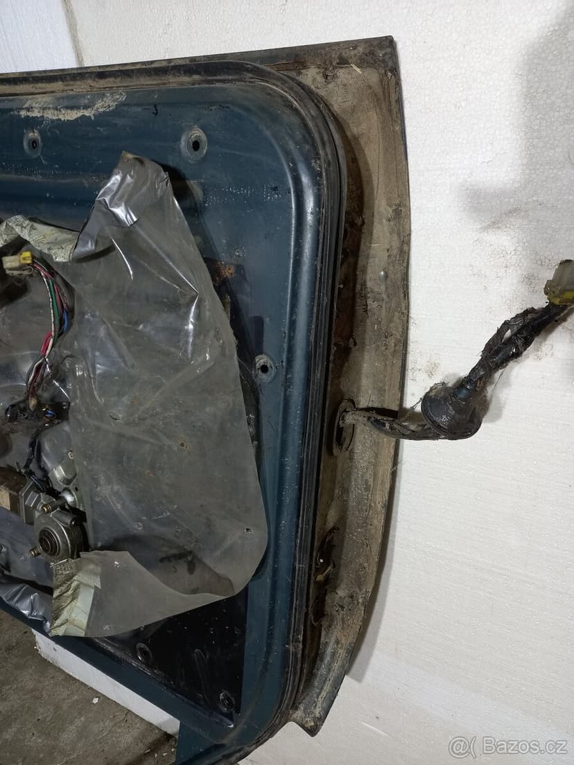 Dveře Nissan Patrol Y60