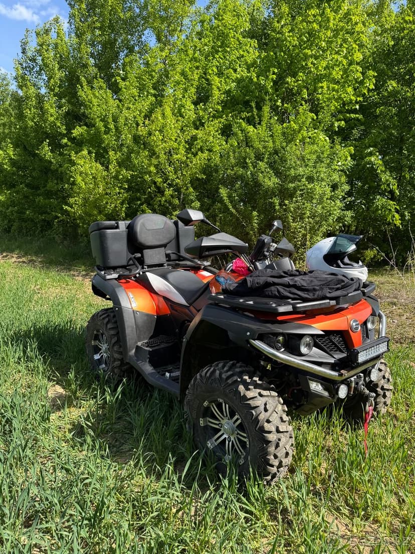 Čtyřkolka Gladiator x550 LONG Journeyman, rv 2016