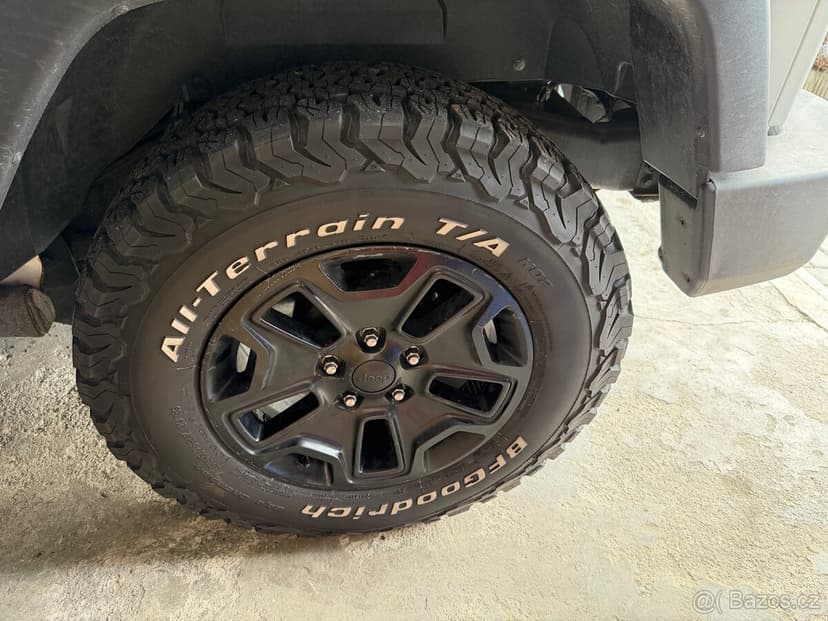 245/75 R17 BFGoodrich AT KO2 jeep alu disky 5ks