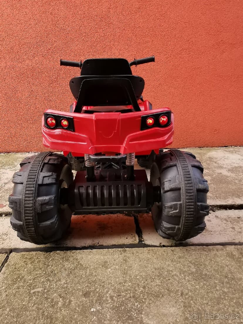 Dětská elektrická čtyřkolka