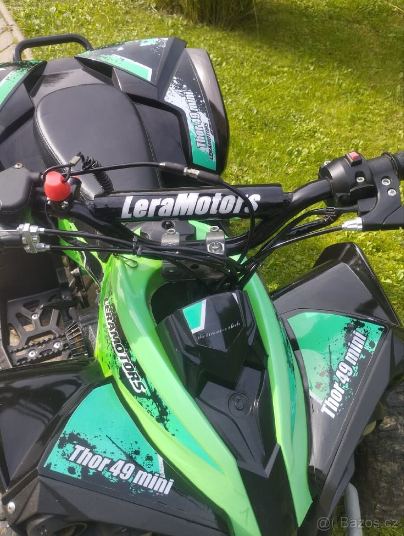 Dětská čtyřkolka 50 ccm