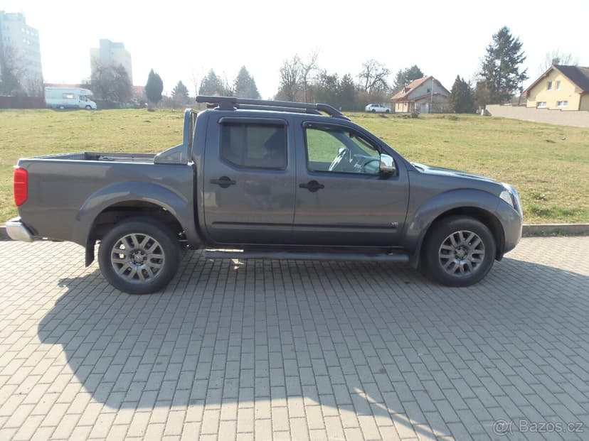 Nissan Navara 3.0 D Double-cab 4x4 tažné 3T