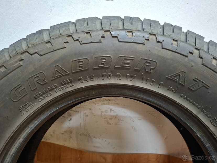 Celoroční pneu 245/70/17 General