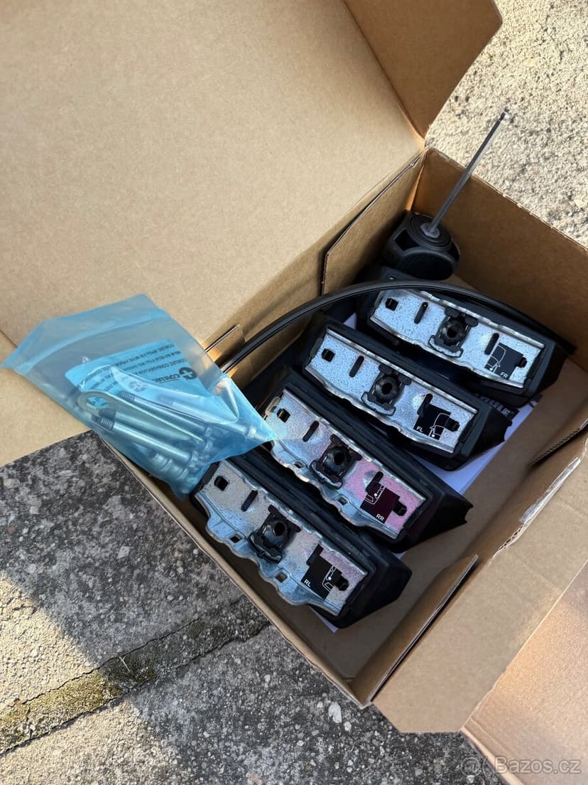 Thule příčníky na Jeep Grand Cherokee