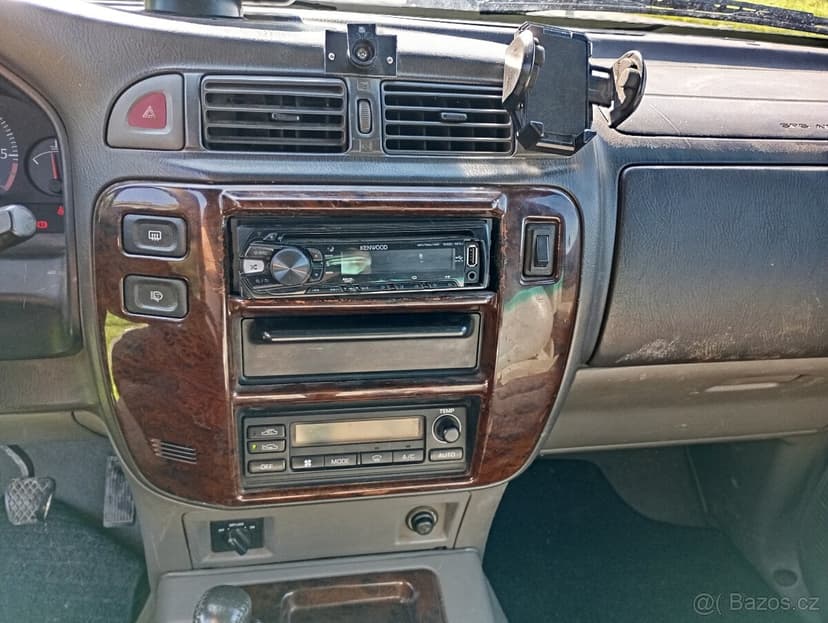 Nissan Patrol GR Wagon 2,8TD 95kW, úprava na spaní