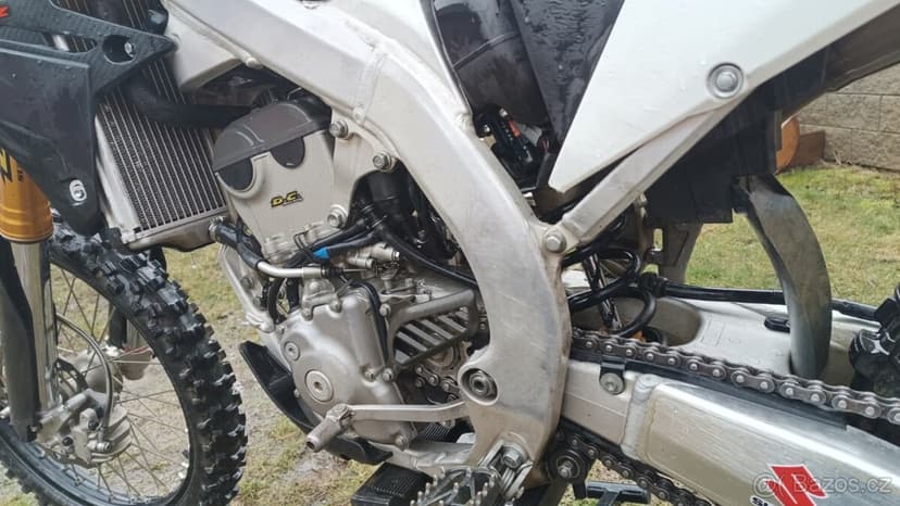 Suzuki RMZ 250 ( r.v. 2022 )