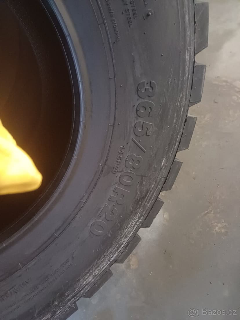 Pneu Unimog 365/80R20, BKT,