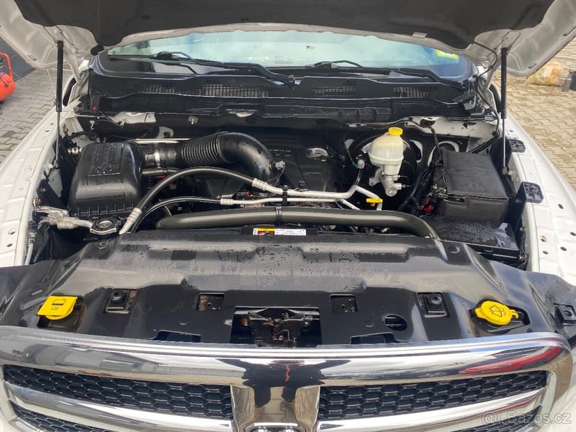 Dodge Ram 5.7 HEMI 4x4 LIFT MODEL 2014