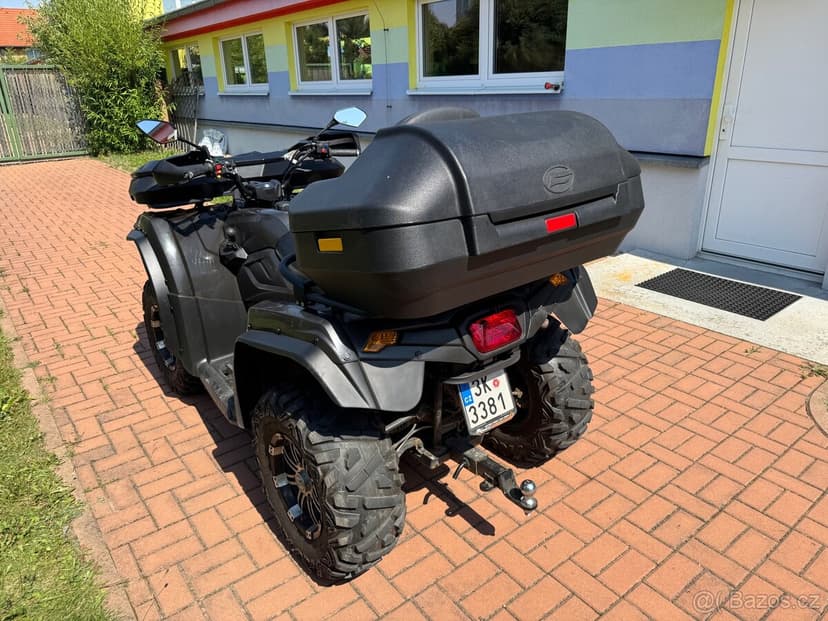 Čtyřkolka cf moto gladiátor x450