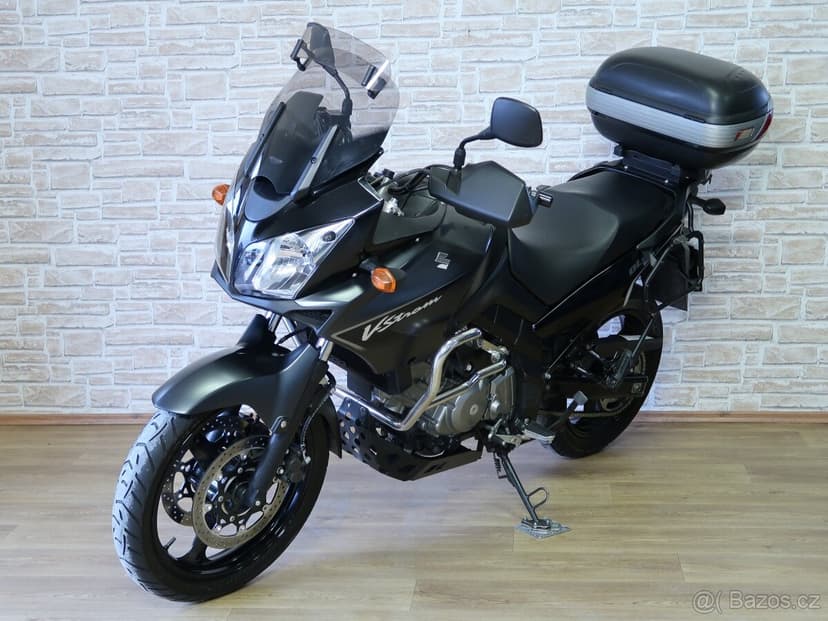 Suzuki DL650 V-Strom původ ČR, servisní kniha, bohatá výbava