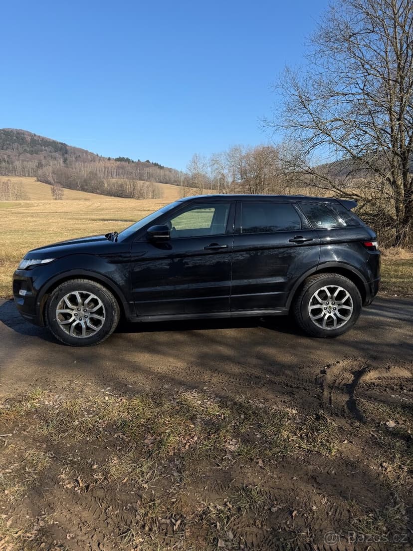 Range Rover Evoque 2.2 SD4 / 140KW / BLACK EDITION / MANUÁL