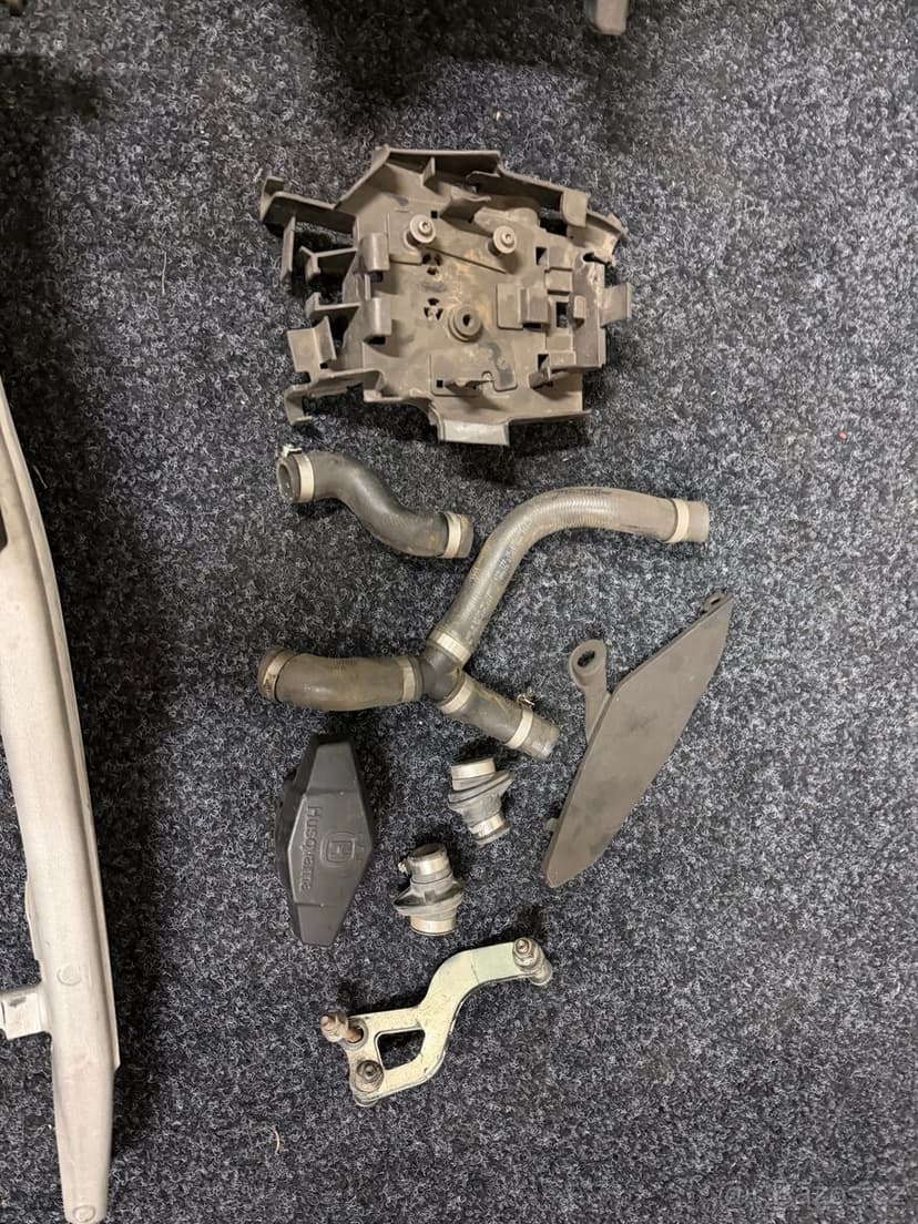 Díly KTM SX sxf Husqvarna tc fc