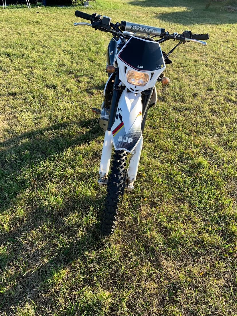 AJP PR3 240 Enduro