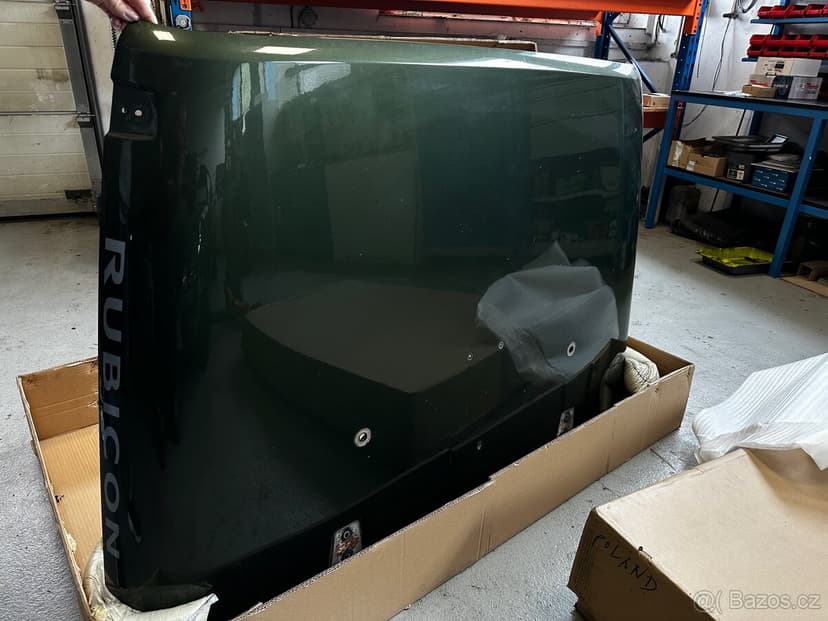 Kapota Jeep Wrangler JK