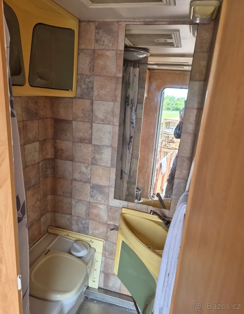 Obytná nastavba na pickup