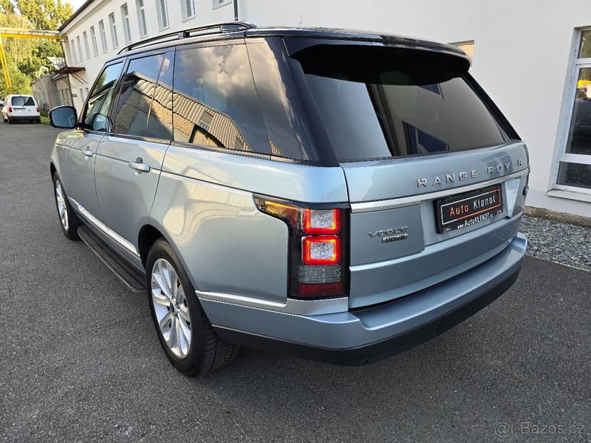 Land Rover Range Rover VOGUE 4,4 V8 250kW 4x4 / TAŽNÉ KAMERA